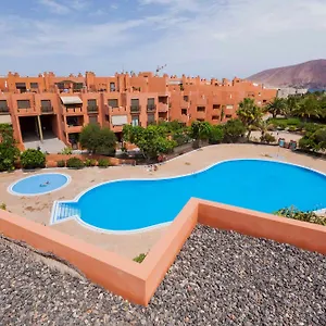 https://luxury-apartment-sotavent-iii.adeje-hotels.com